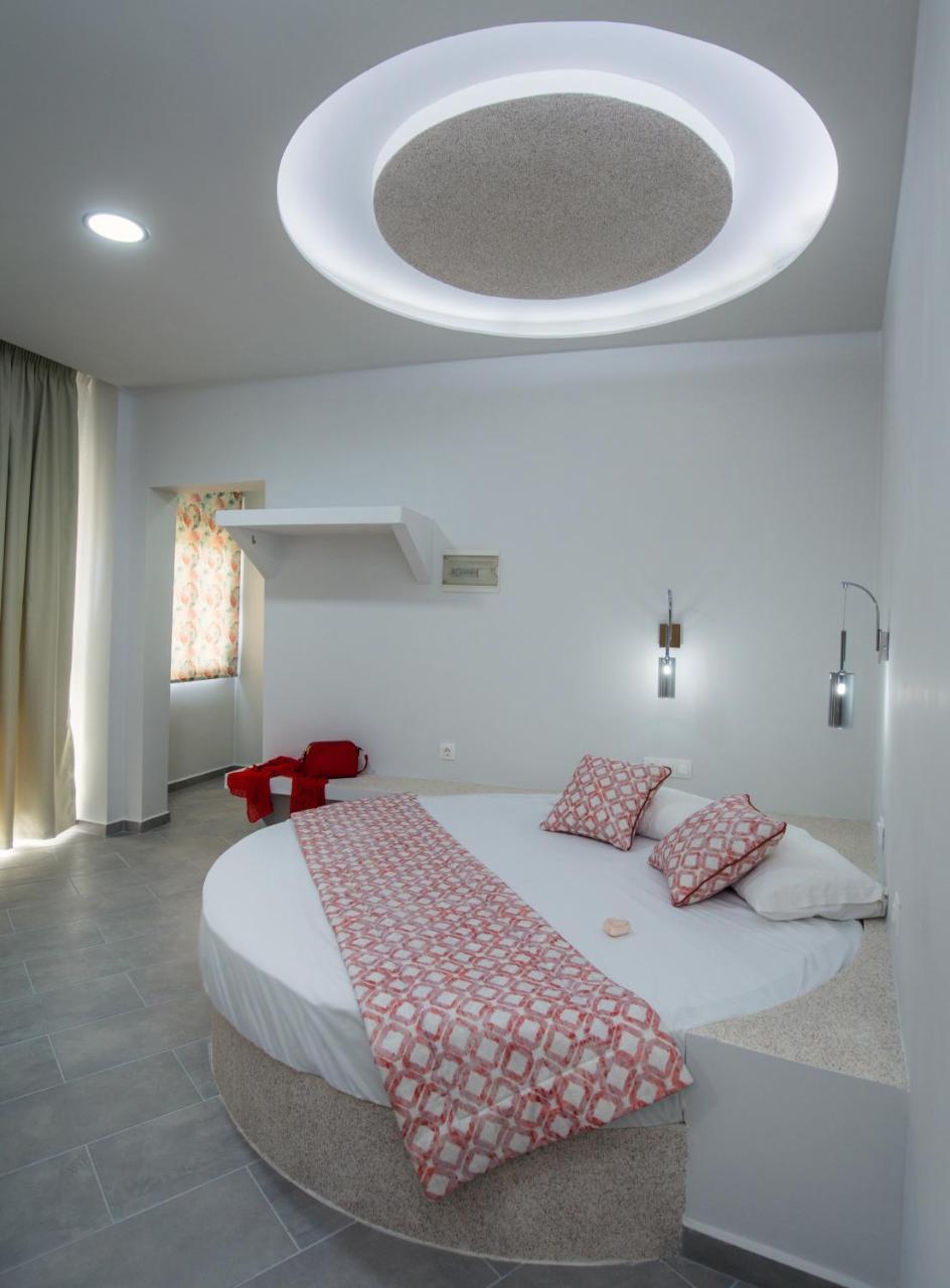 Villa Oasis 利迈纳里亚 外观 照片